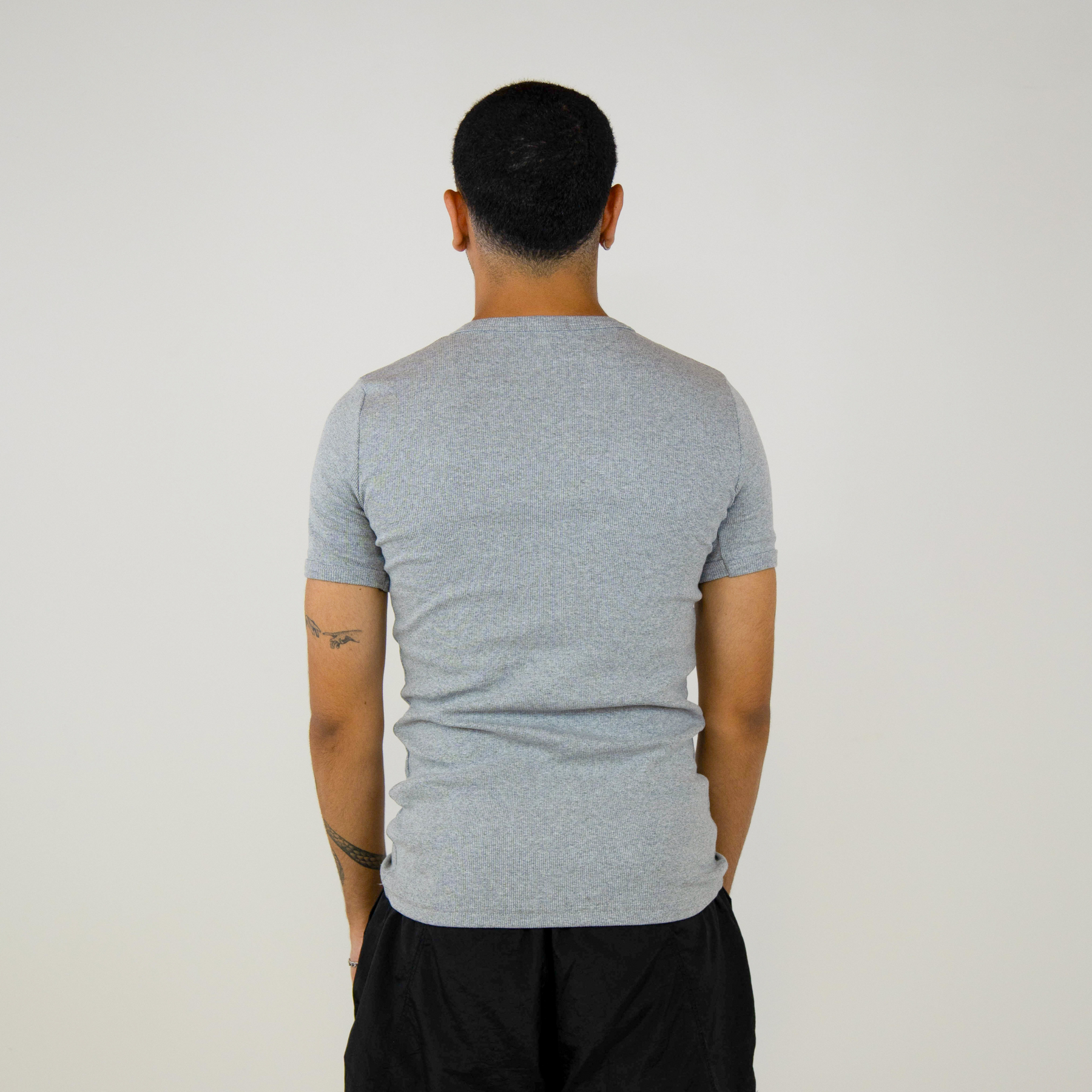 Camiseta Canelada Slim Cinza